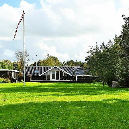 6 Person Holiday Home In Ansager Extérieur photo