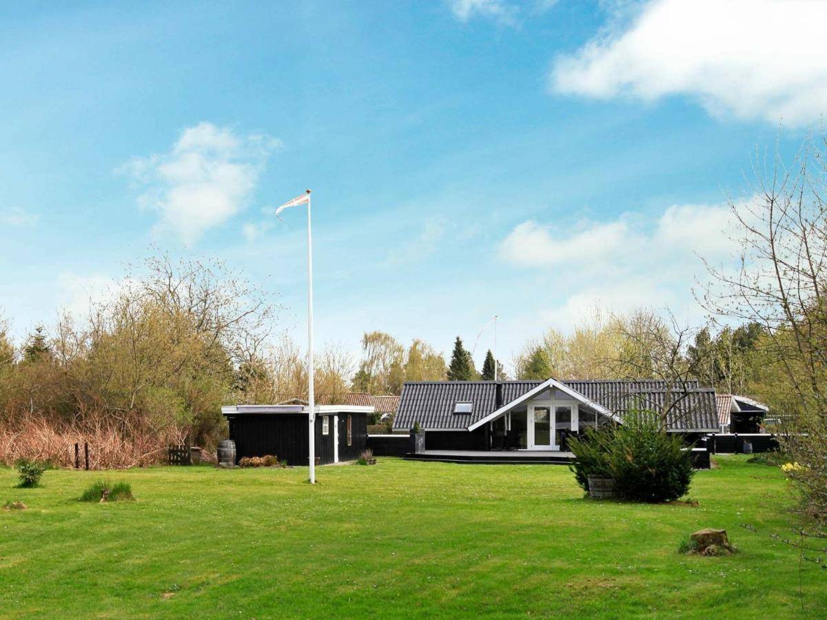 6 Person Holiday Home In Ansager Extérieur photo